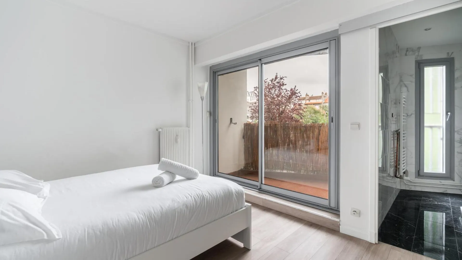 Le Grand Blanqui - Face Rer B - Free Parking Apartment Gentilly